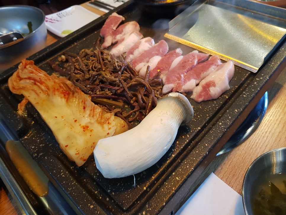 흑돼지잡스 이미지