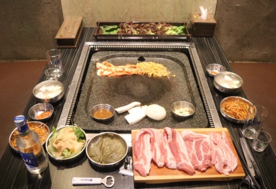 껄떡돼지 이미지