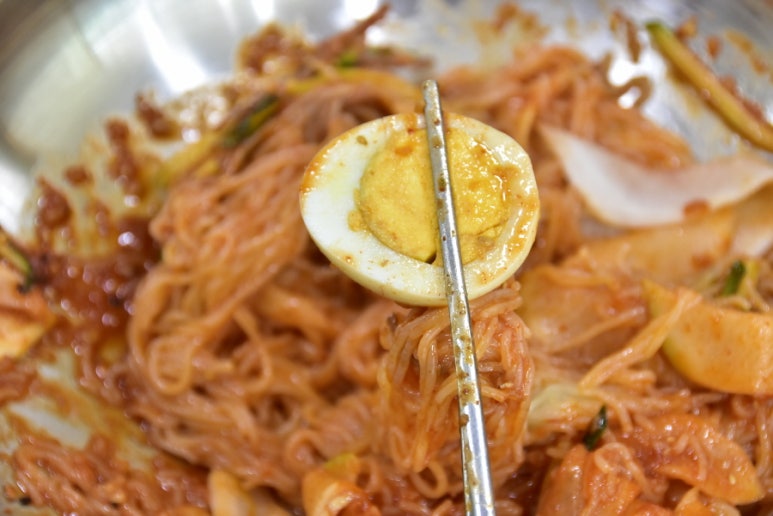 달전밀면 이미지