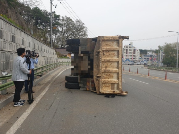 삼거리공업사 이미지