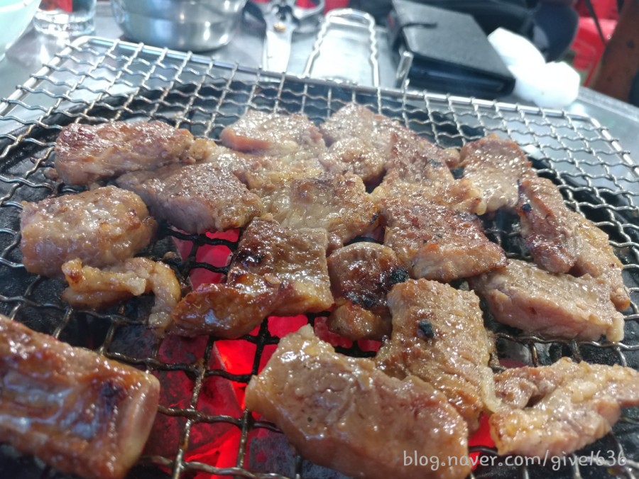 숯불꼼장어구이 이미지