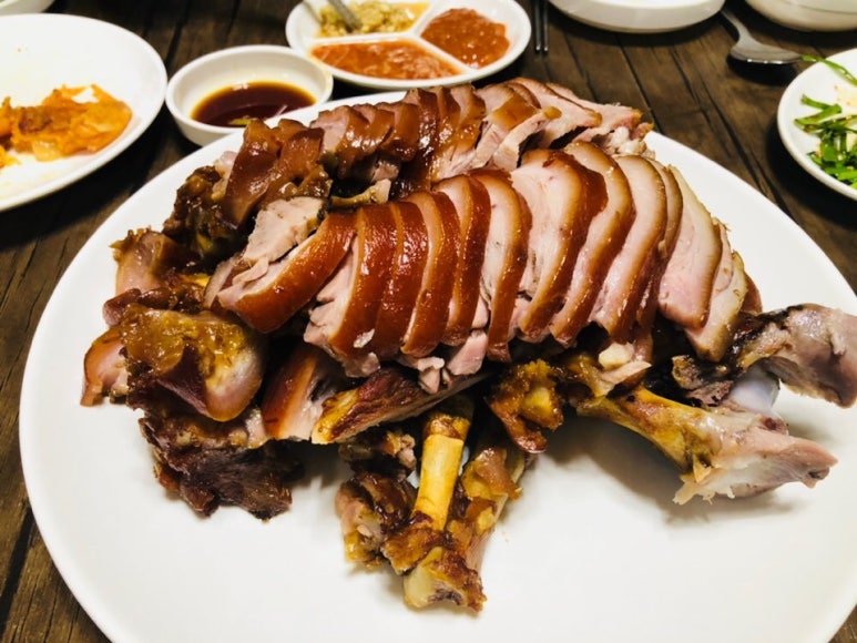 장군왕족발 이미지