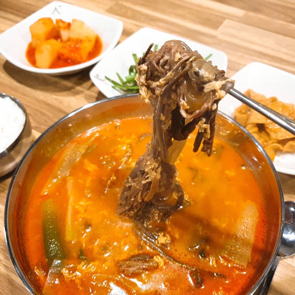 명품전통육개장 이미지
