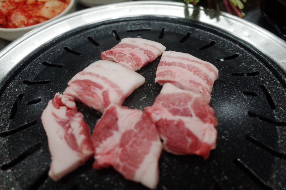 꿀꾸리뒷고기 이미지