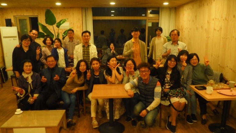 쉼표카페 이미지