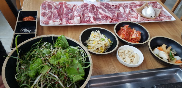 문경약돌돼지 이미지