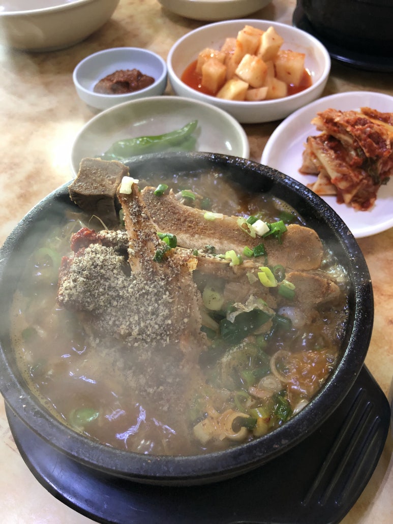 일인자감자탕 이미지
