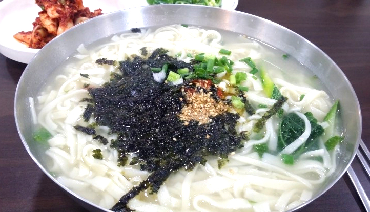 손칼국수 이미지