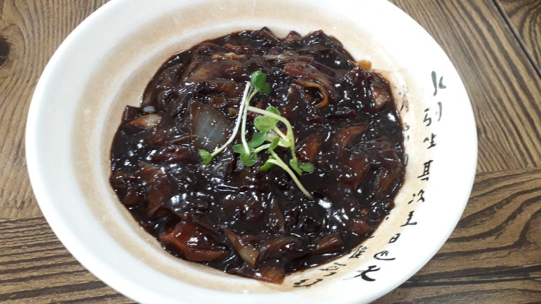 옛날짜장 이미지