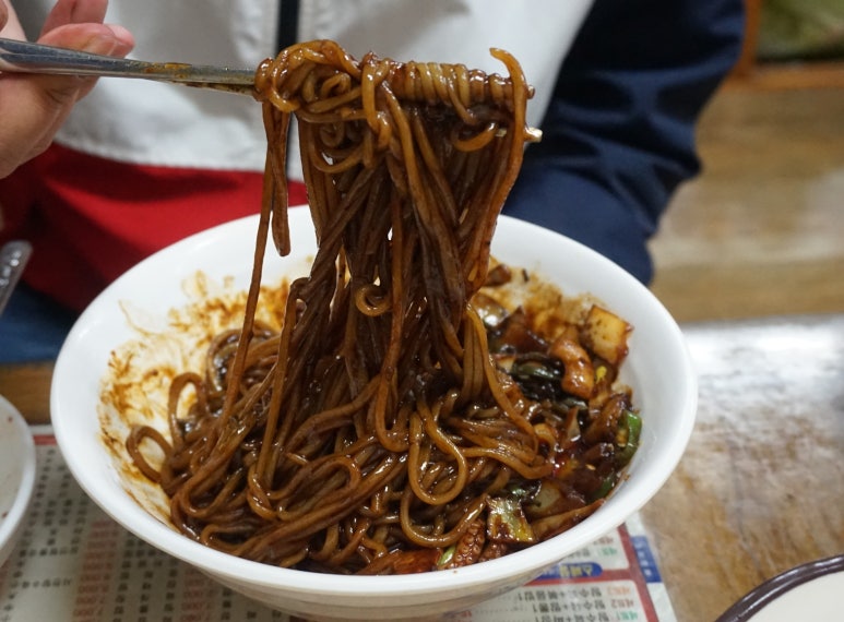 옛날왕손짜장 이미지