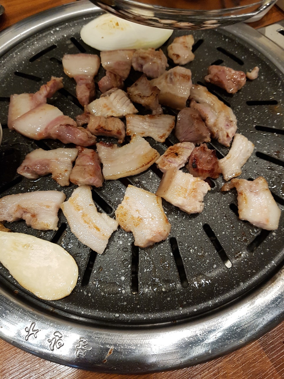 못난이돼지 이미지