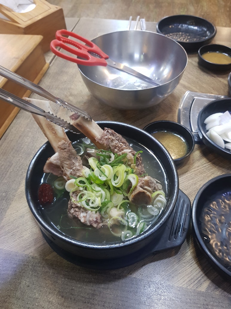 뼈사랑 감자탕 이미지