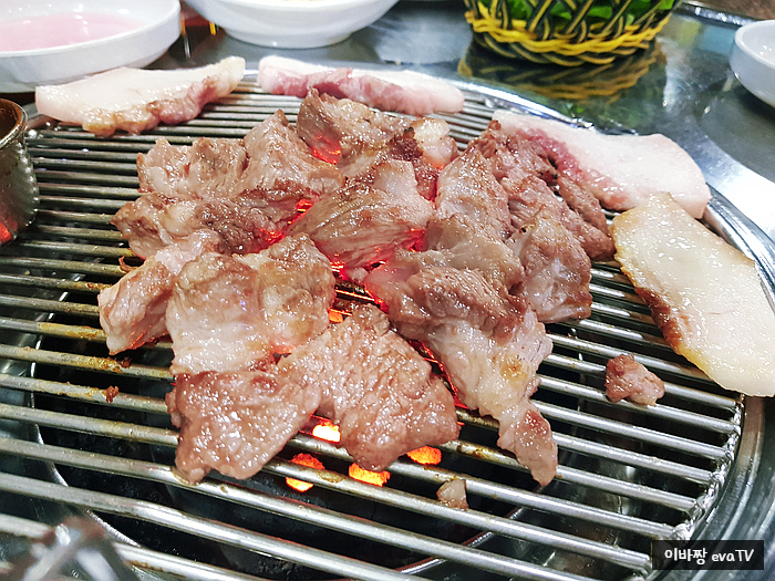 돈이랑김치랑 이미지