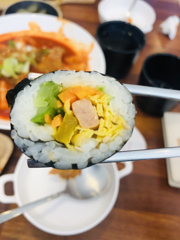 쉼표분식 이미지