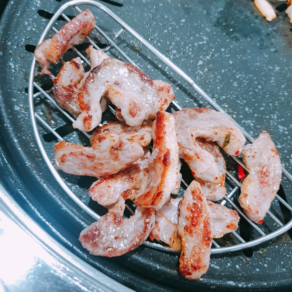 돼지삼촌 이미지