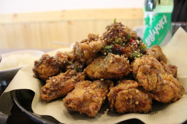 사라치킨 이미지