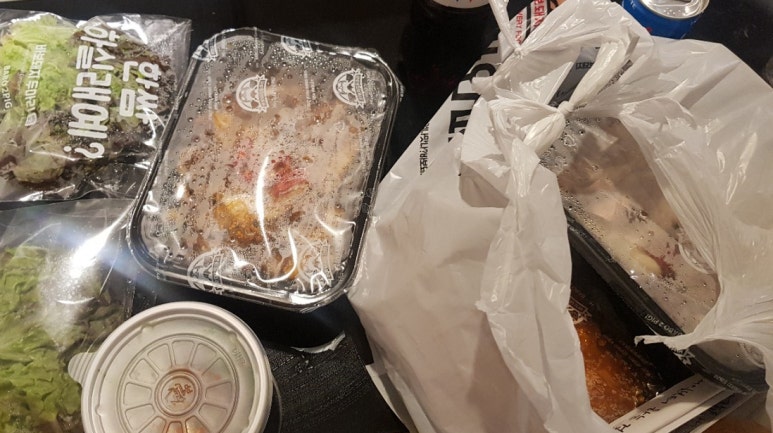 바보돼지두마리 이미지