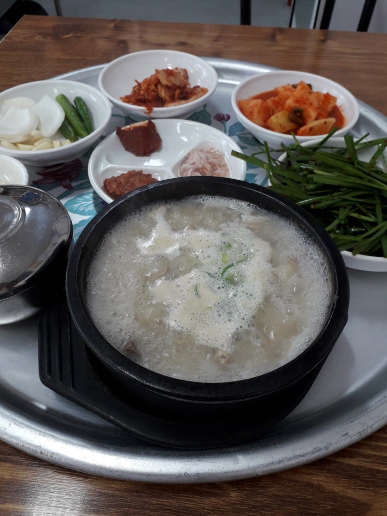 웰빙돼지국밥 이미지