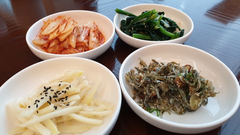 클럽하우스 대식당 이미지
