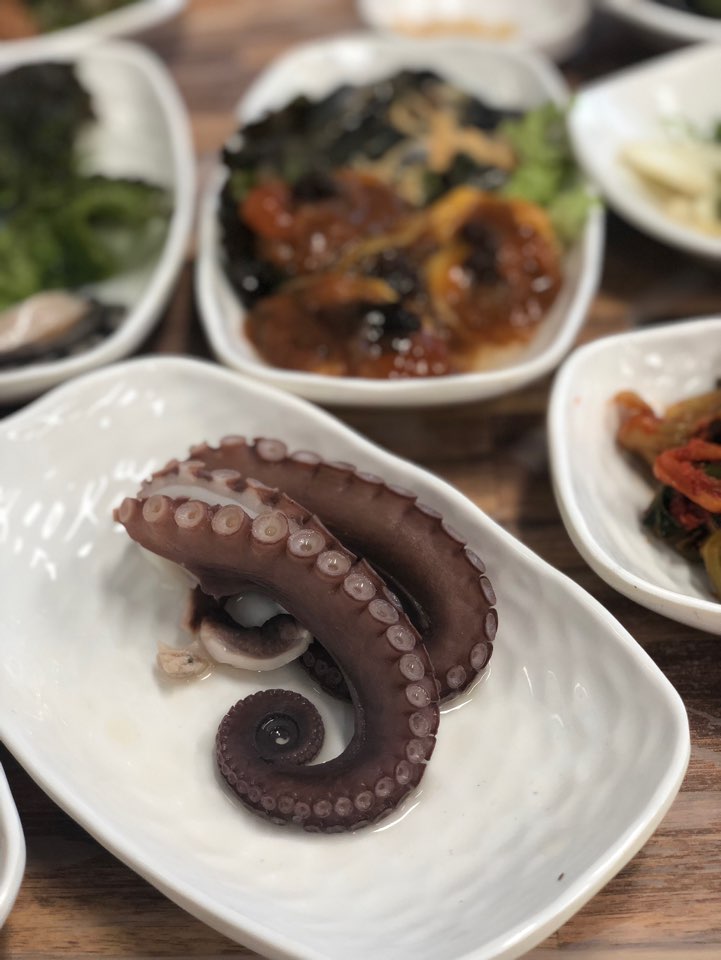 돌섬어부 이미지