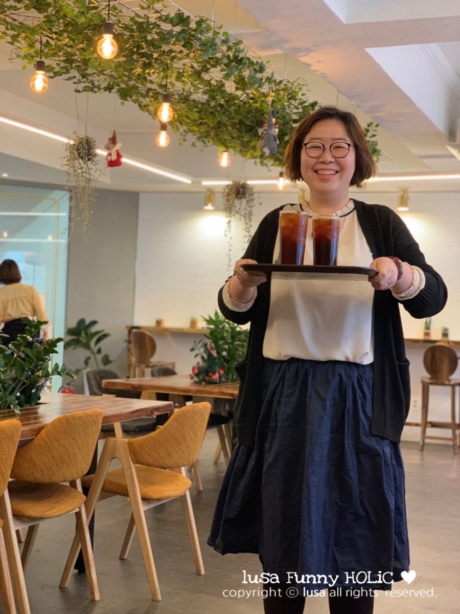 명동커피숍 이미지
