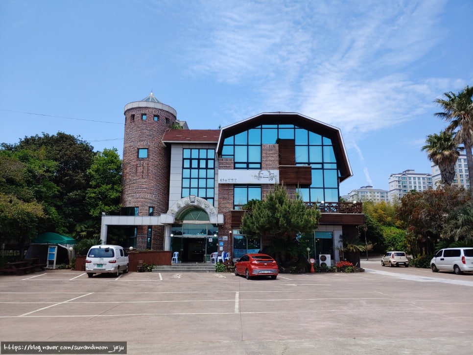 숲속의 컨벤션 이미지
