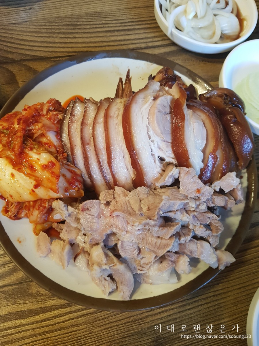 가마솥족발 이미지