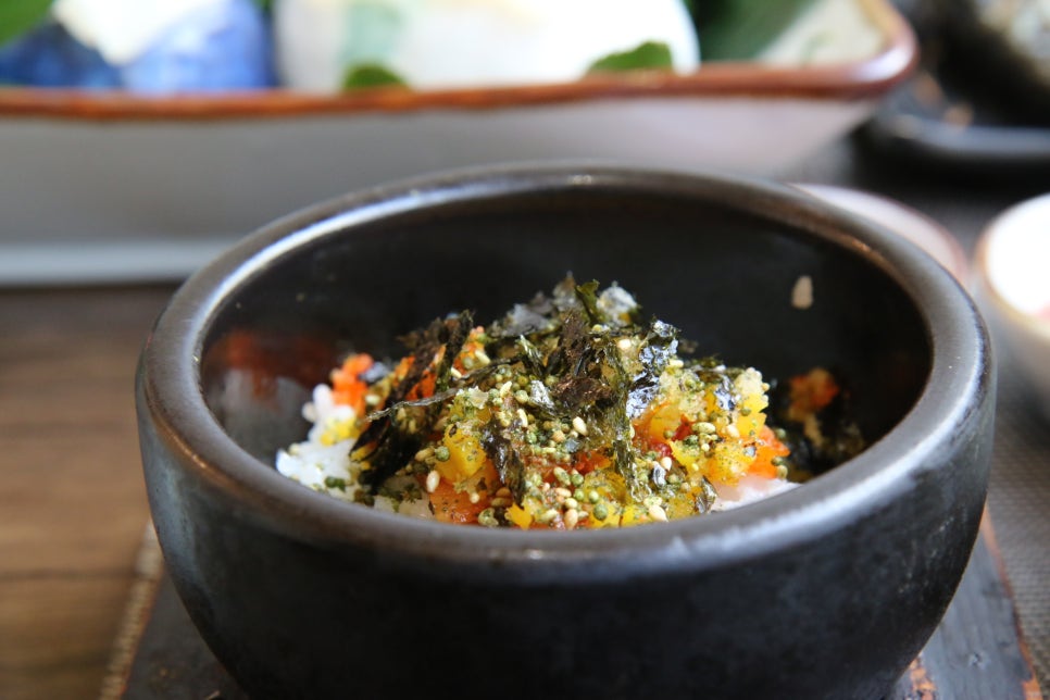 삼원일식 이미지