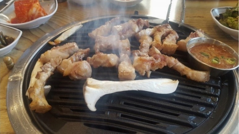 교동흑돼지 이미지
