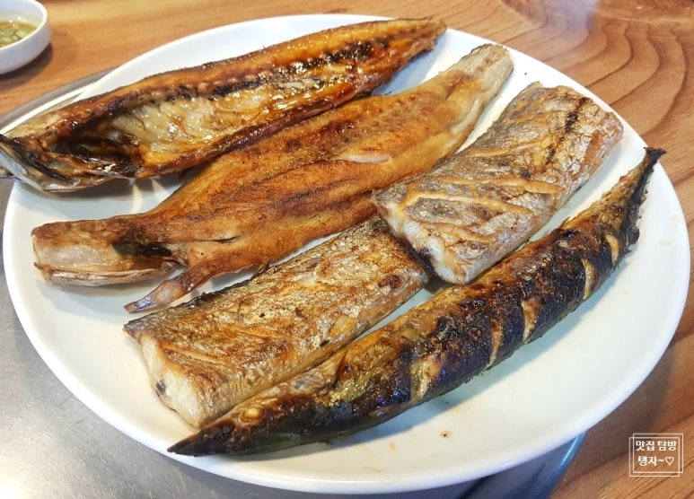 또와유모듬참숯불생선구이 이미지