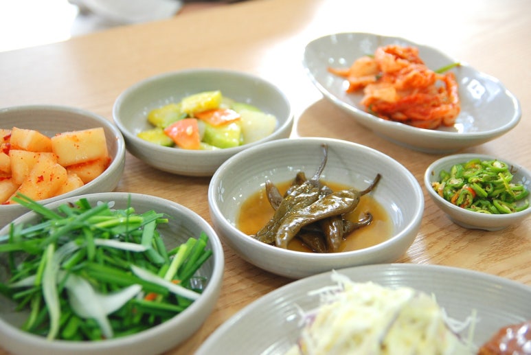 맛있는반찬식당 이미지