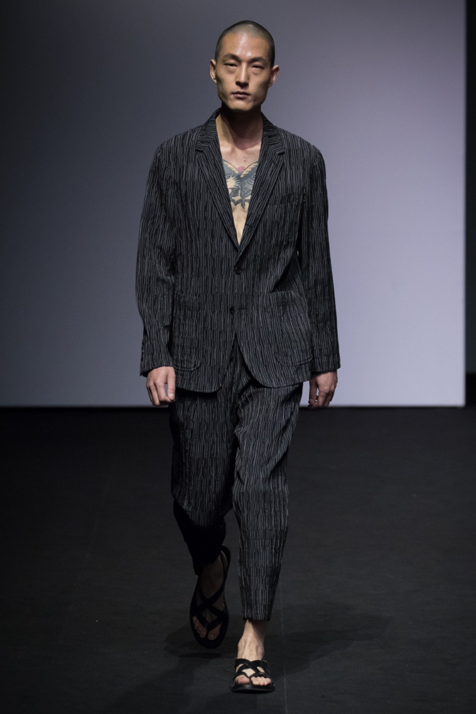 송지오옴므 이미지
