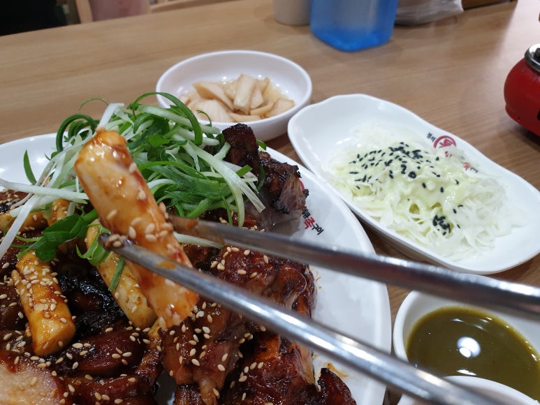 정석통바베큐족구이 이미지