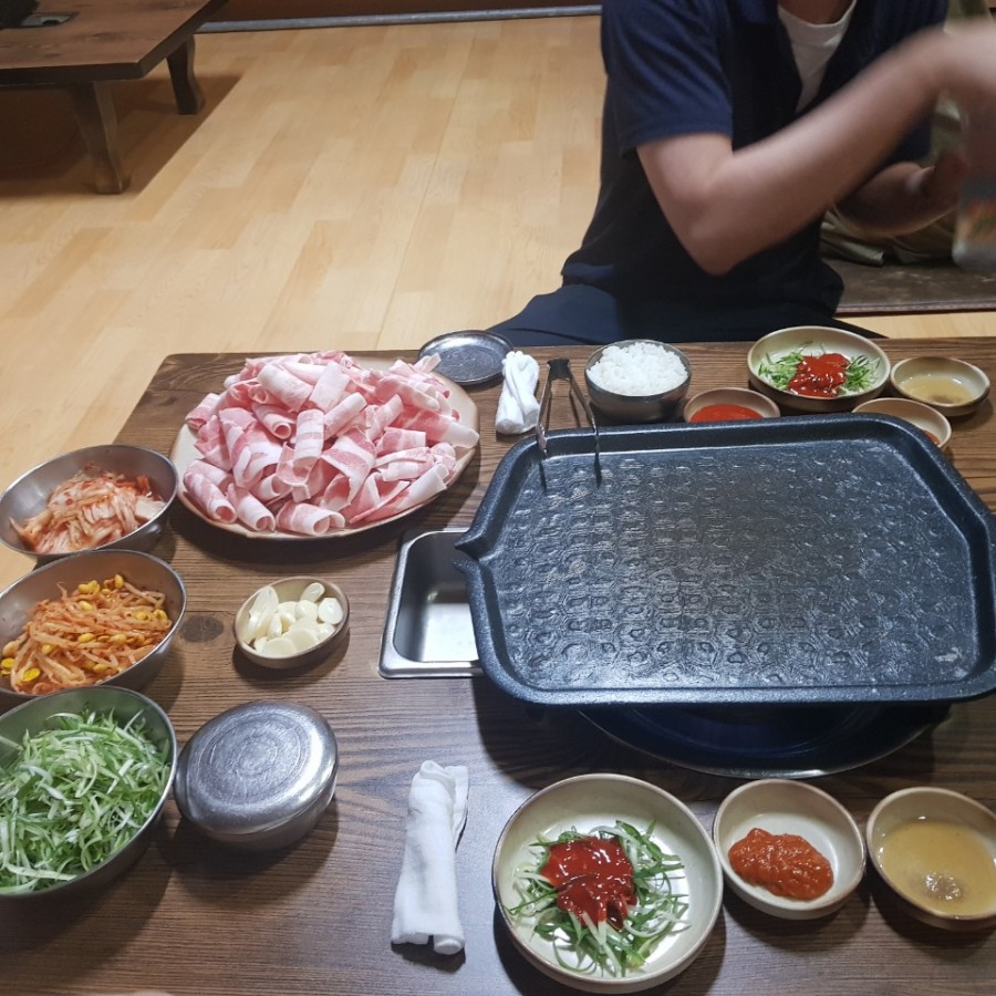 돈다발대패삼겹 이미지