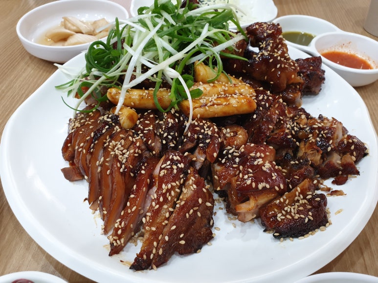정석통바베큐족구이 이미지