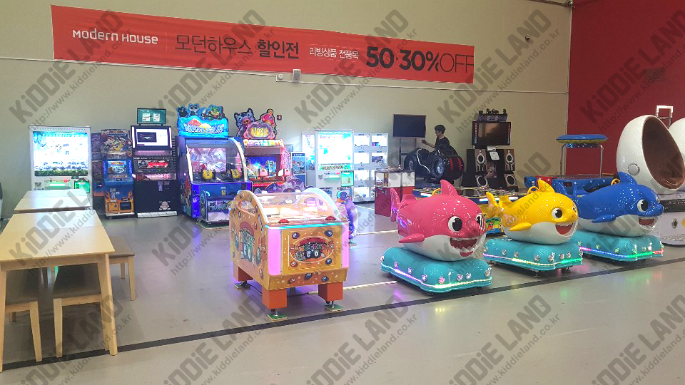 퍼스트랜드 이미지