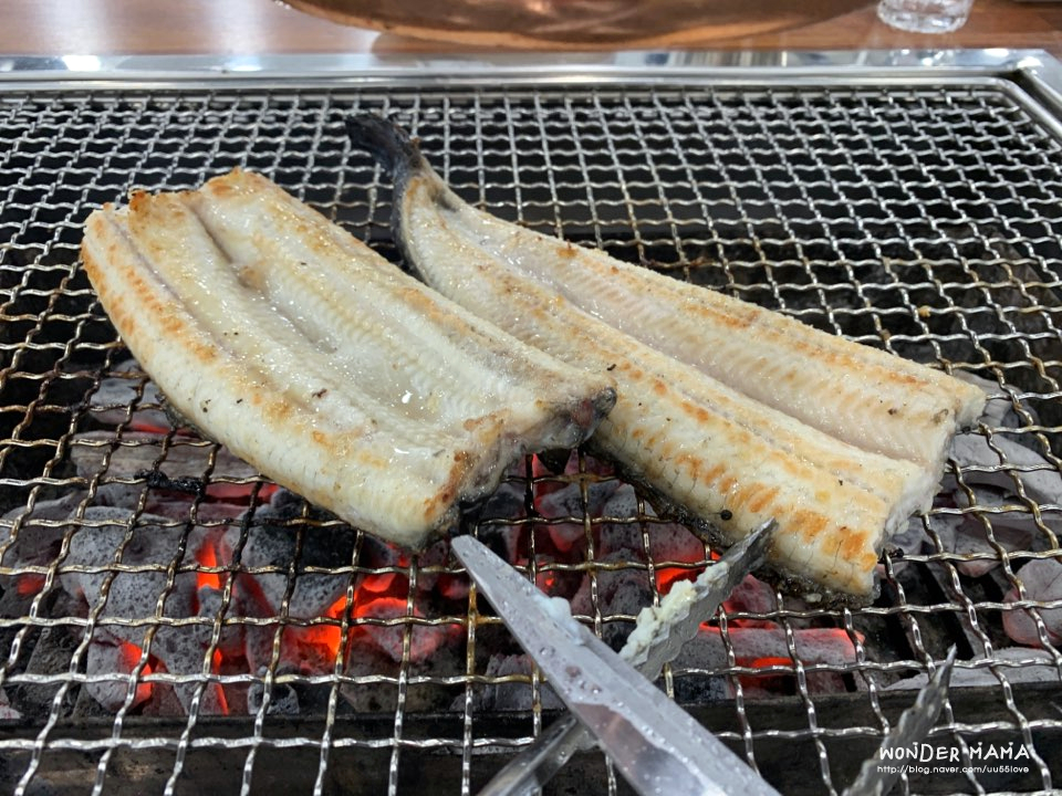 고창숯불민물장어 이미지