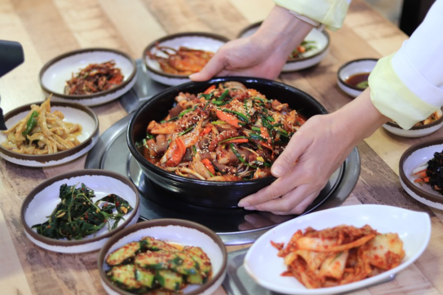 고향맛식당 이미지