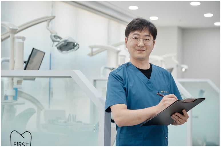 서울퍼스트치과의원 이미지