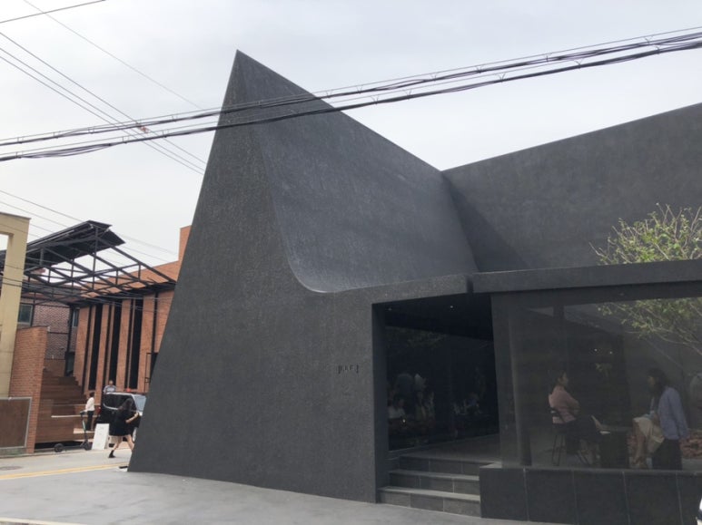 펠트 도산공원점 이미지