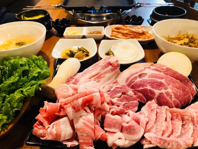 날씬흑돼지 이미지