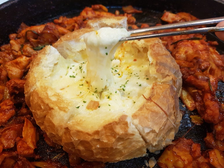 박가부대치즈닭갈비 이미지
