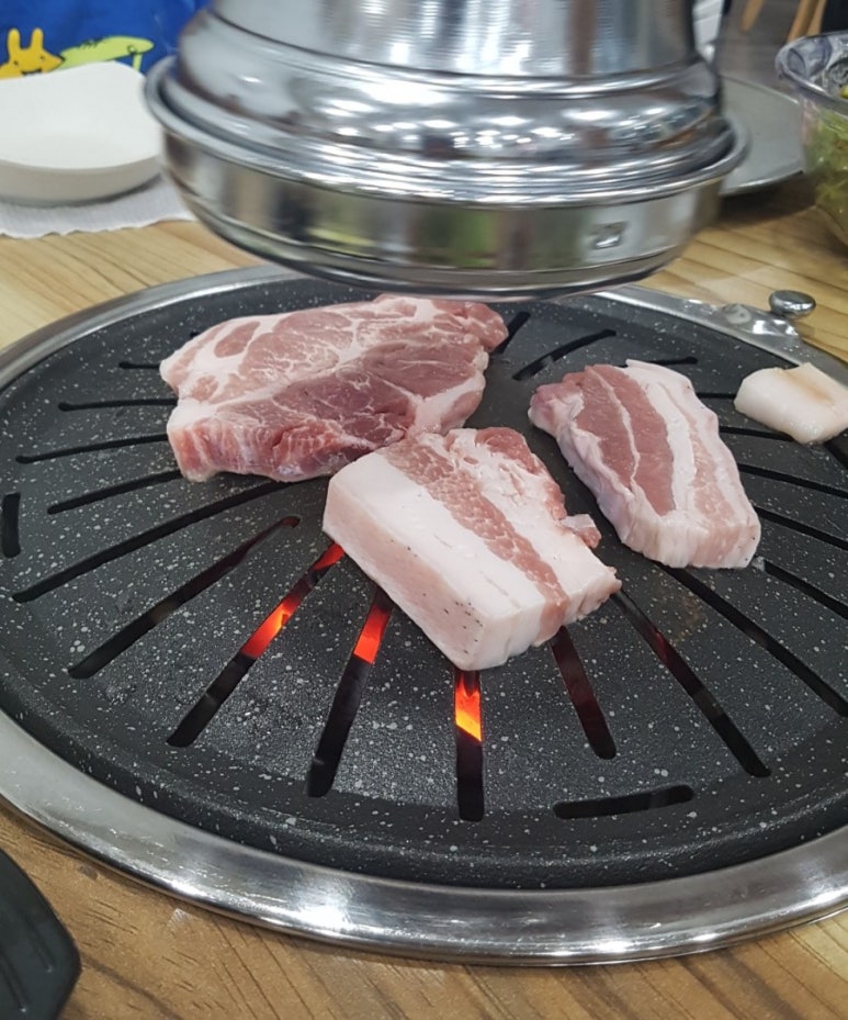 흑돼지참숯불구이50번길 이미지