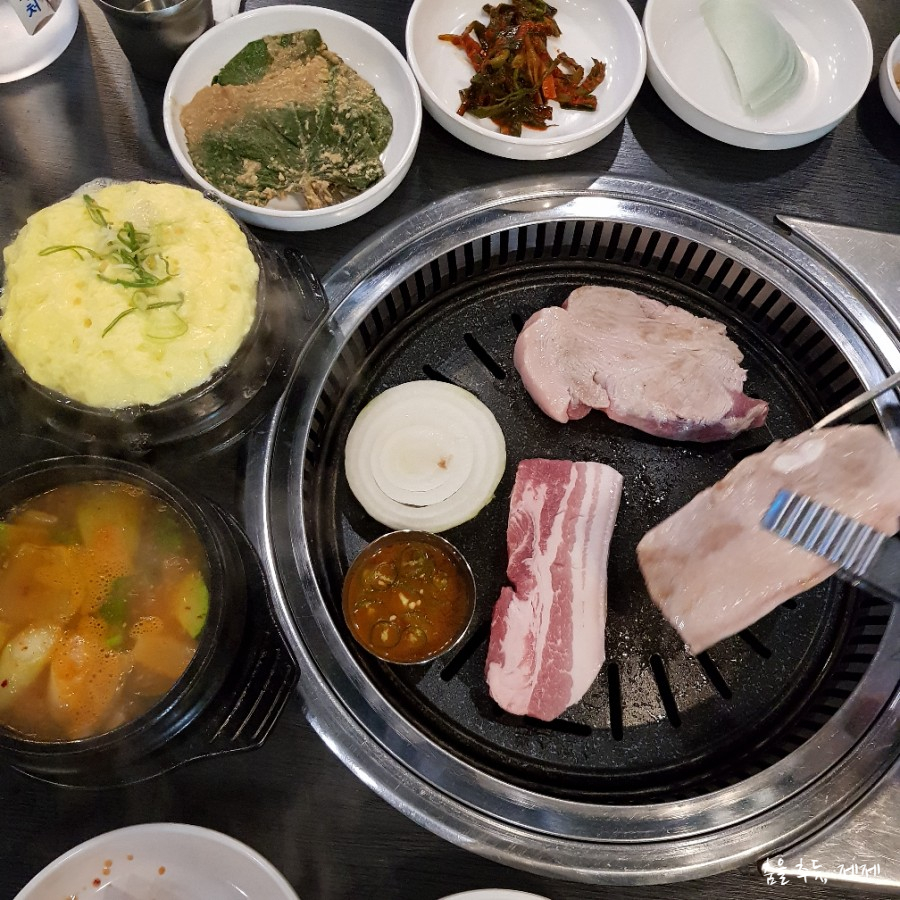 마서방진안흑돼지 이미지