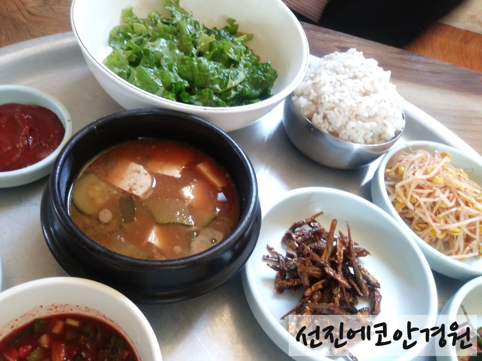 향춘칼국수 이미지
