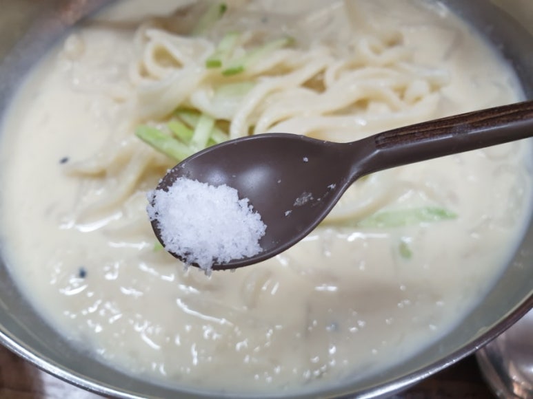 순봉홍두깨손칼국수 이미지