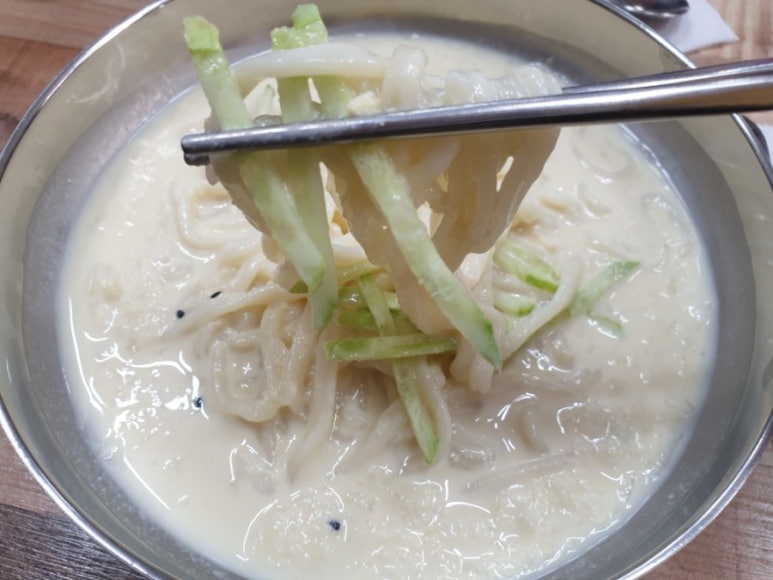 순봉홍두깨손칼국수 이미지
