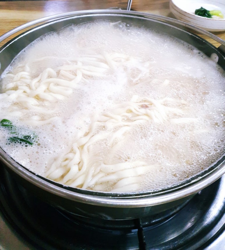 수라궁중칼국수 이미지
