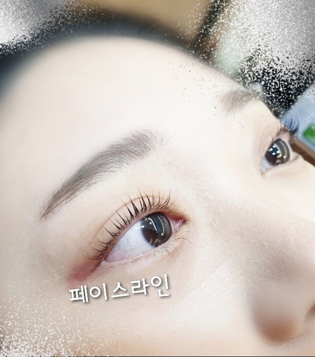 달콤한속눈썹 이미지