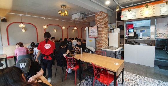 빨강홍 이미지